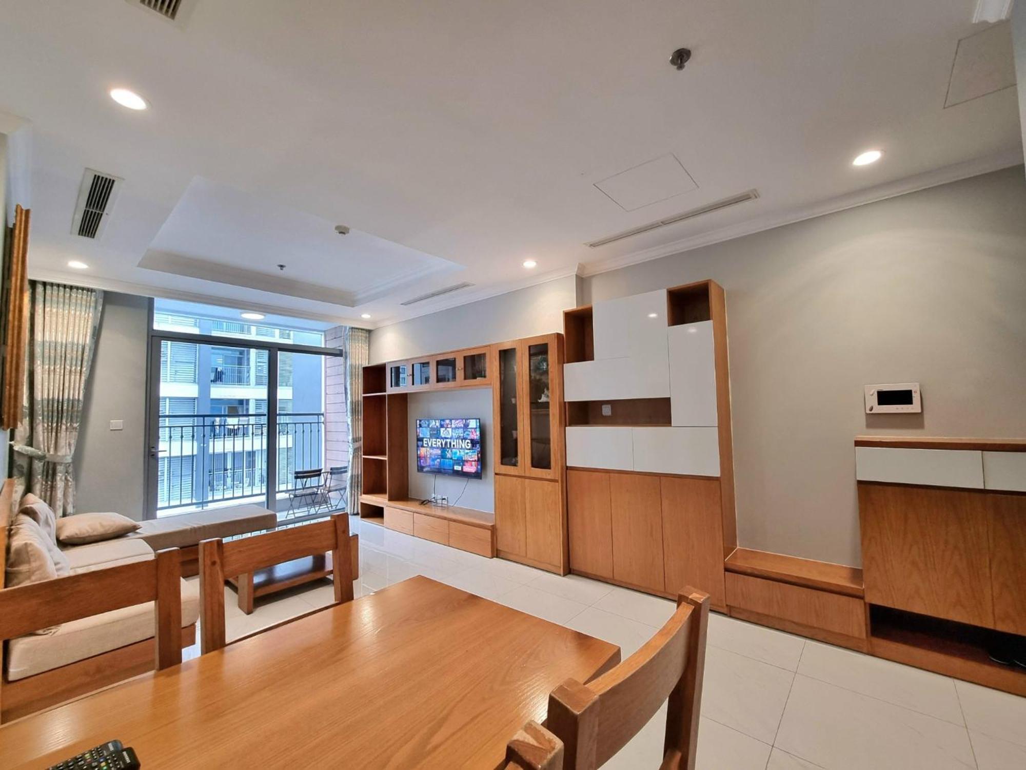 Khách sạn Vinhomes Landmark Luxury By Navie