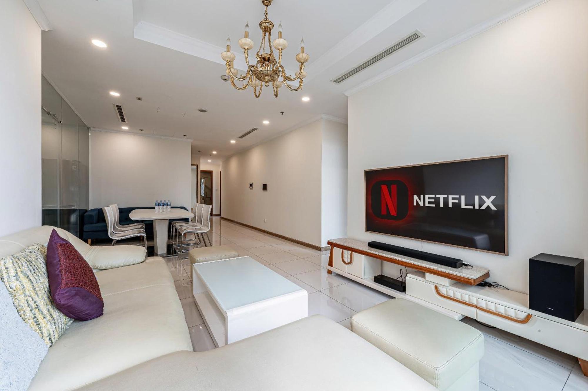 Vinhomes Landmark Luxury By Navie 5*